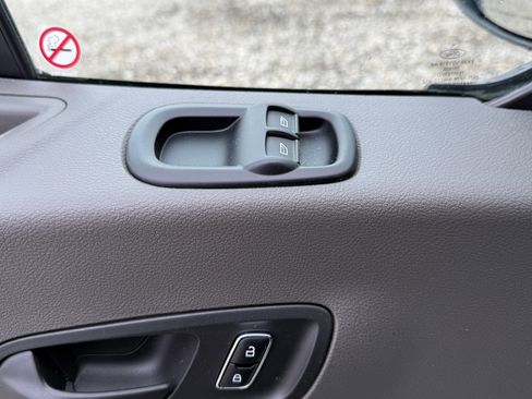 Used 2024 Ford Transit 250 image 16