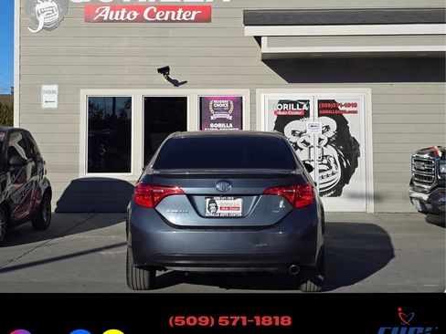 Used 2017 Toyota Corolla image 6