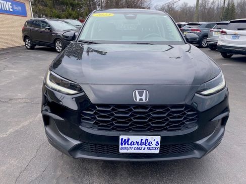 Used 2023 Honda HR-V LX image 3