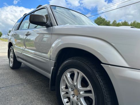 Used 2004 Subaru Forester 2.5XT AWD/4WD image 10