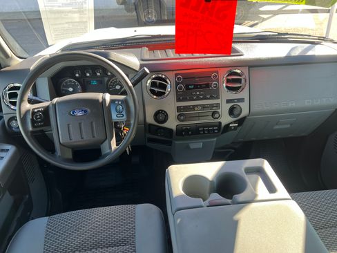 Used 2012 Ford F250 XLT image 9
