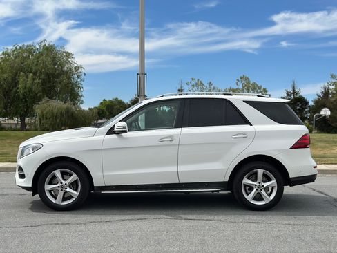 Used 2018 Mercedes-Benz GLE 350 image 2