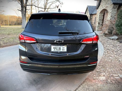 Used 2022 Chevrolet Equinox RS image 4