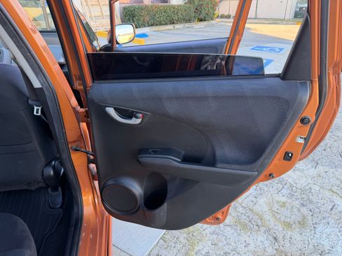 Used 2011 Honda Fit Sport image 26