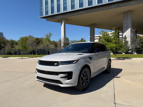 Used 2024 Land Rover Range Rover Sport Dynamic SE image 1