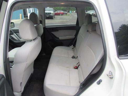Used 2015 Subaru Forester 2.5i Premium AWD/4WD image 13