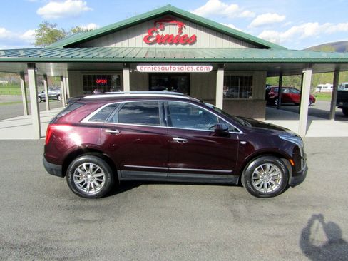 Used 2017 Cadillac XT5 AWD Luxury image 1