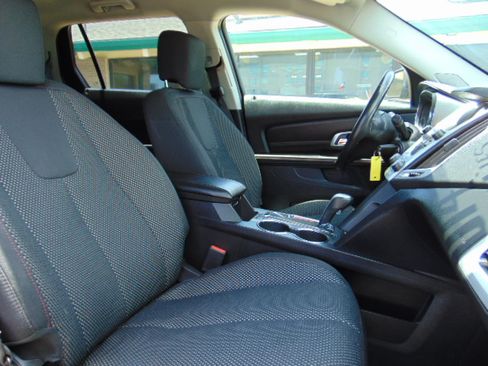 Used 2014 GMC Terrain SLE image 23