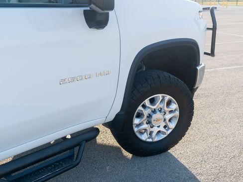 Used 2022 Chevrolet Silverado 2500 LT image 25