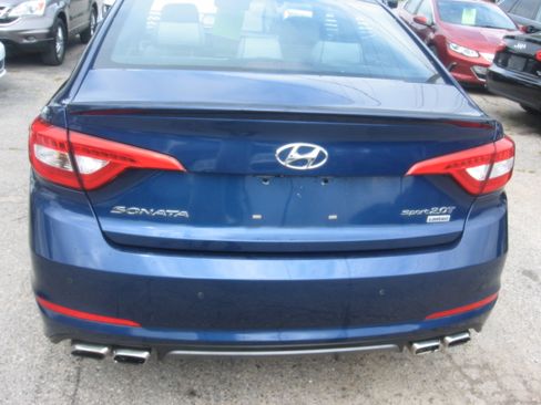 Used 2015 Hyundai Sonata Sport Sedan 4D FWD image 5