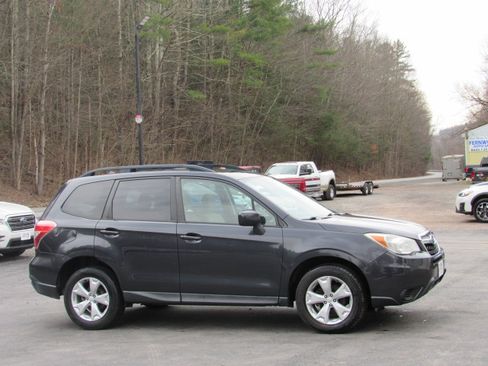 Used 2014 Subaru Forester 2.5i Premium image 11