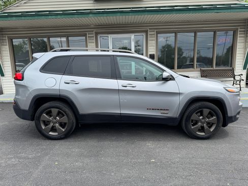 Used 2016 Jeep Cherokee 4WD 75th Anniversary image 1