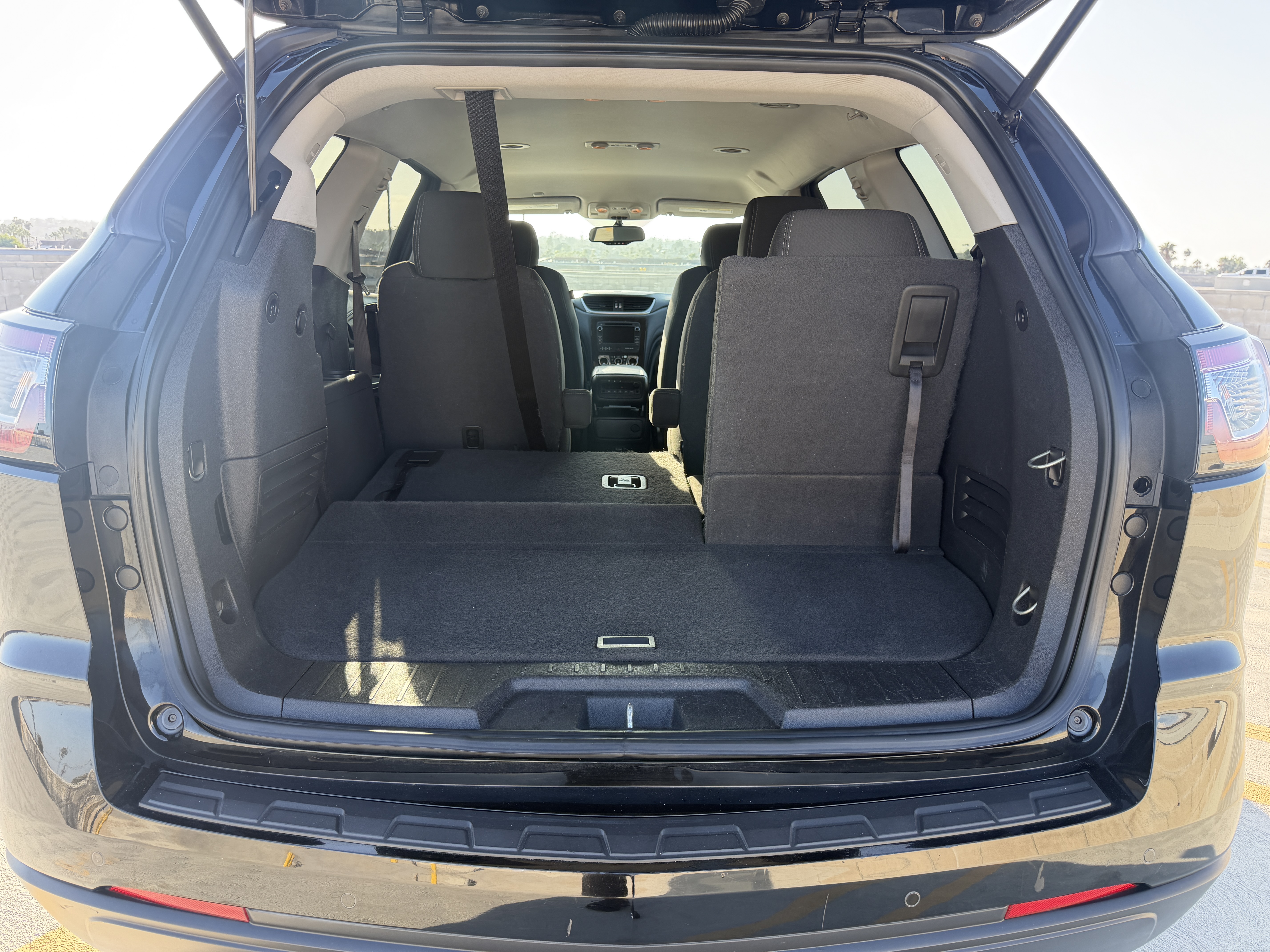 Used 2016 Chevrolet Traverse FWD LT w/ 2LT image 14