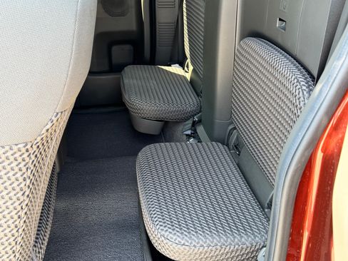 Used 2016 Nissan Frontier 2WD King Cab image 6