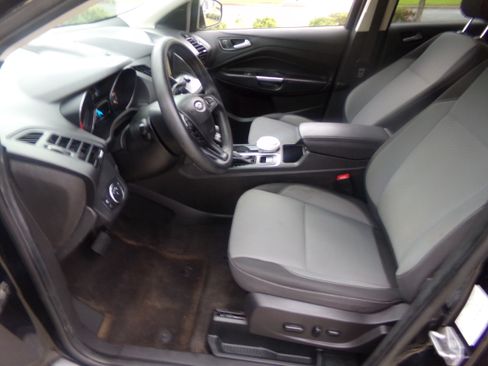 Used 2019 Ford Escape 4WD SE image 9