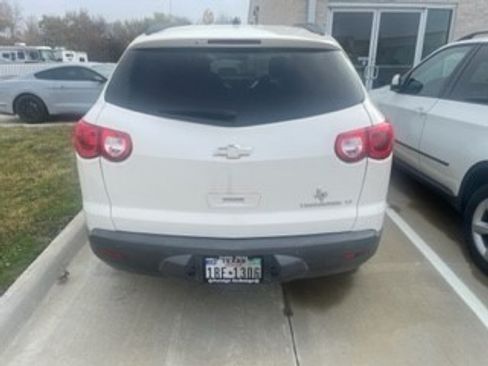 Used 2012 Chevrolet Traverse LT image 6