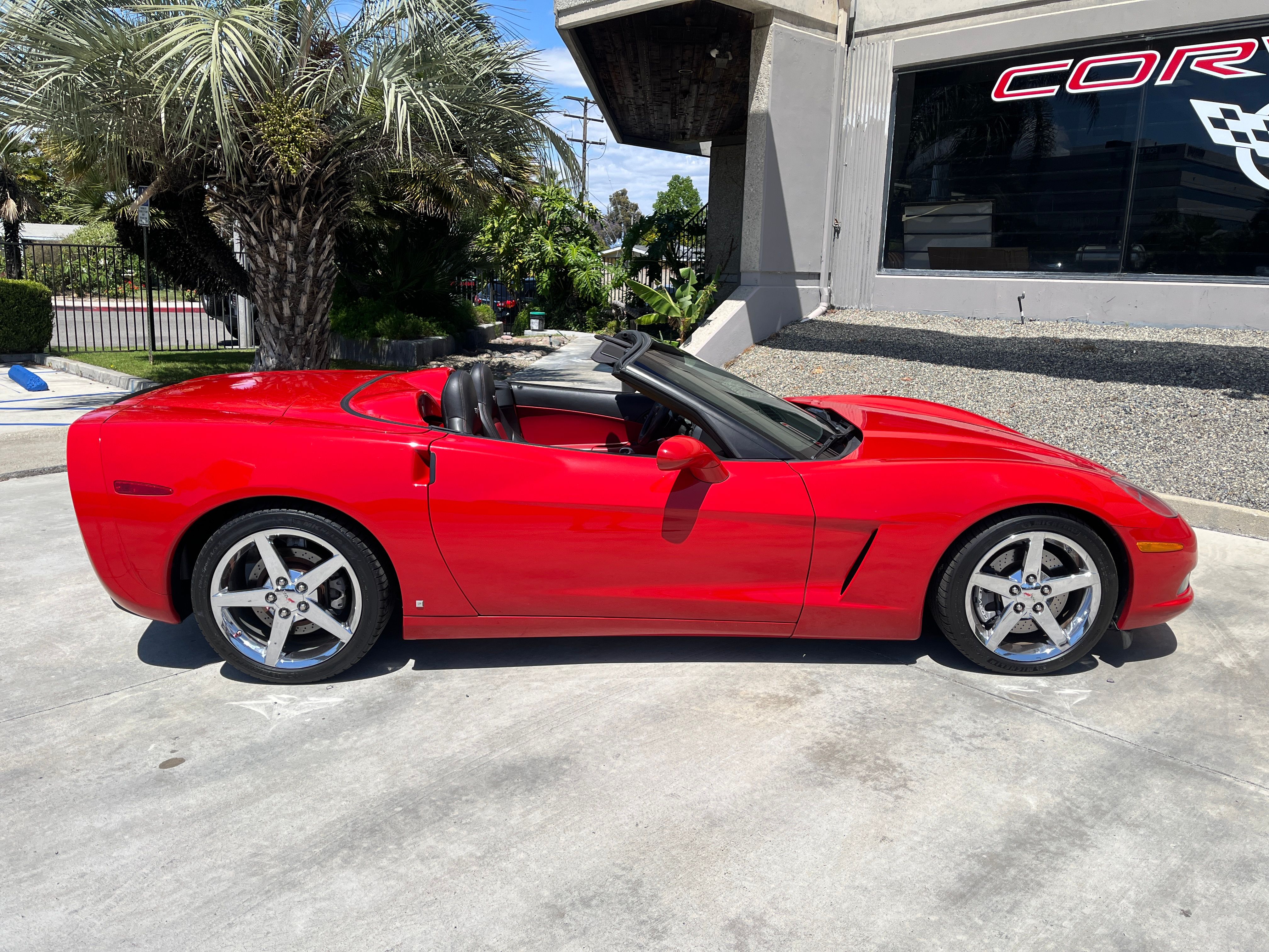 Used 2007 Chevrolet Corvette Convertible RWD image 7