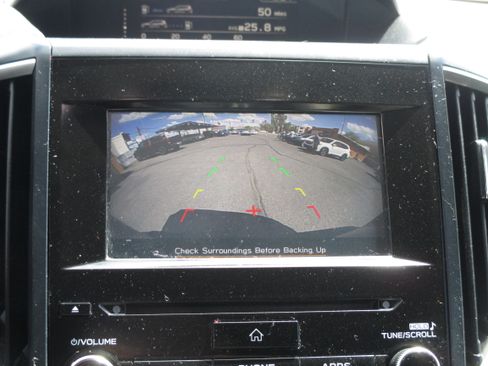 Used 2020 Subaru Forester 2.5i Premium Sport Utility 4D AWD/4WD image 4