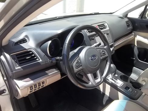 Used 2016 Subaru Legacy 2.5i Limited AWD/4WD image 21