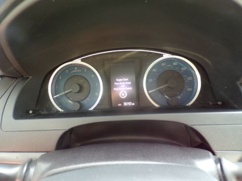 Used 2017 Toyota Camry XLE image 12