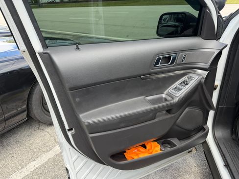 Used 2014 Ford Explorer 4WD Police Interceptor image 12