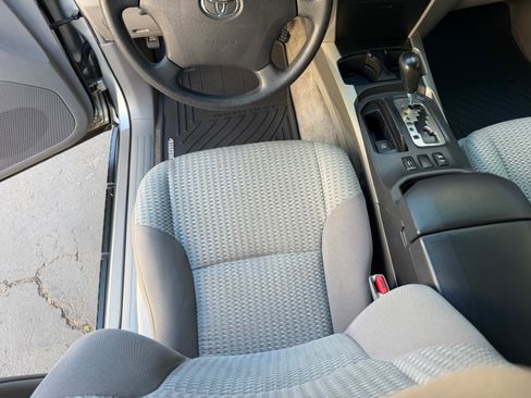 Used 2006 Toyota 4Runner 2WD SR5 V8 image 21