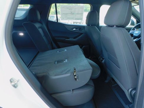 New 2026 Chevrolet Equinox LT image 20