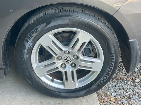 Used 2013 Honda Odyssey Touring Elite image 36