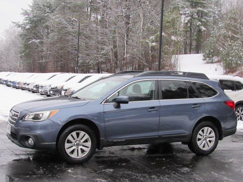 Used 2015 Subaru Outback 2.5i Premium image 3