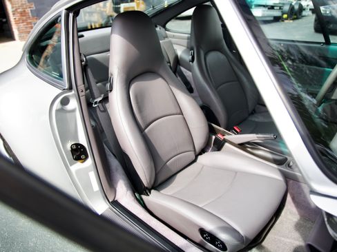 Used 1998 Porsche 911 Coupe RWD image 9