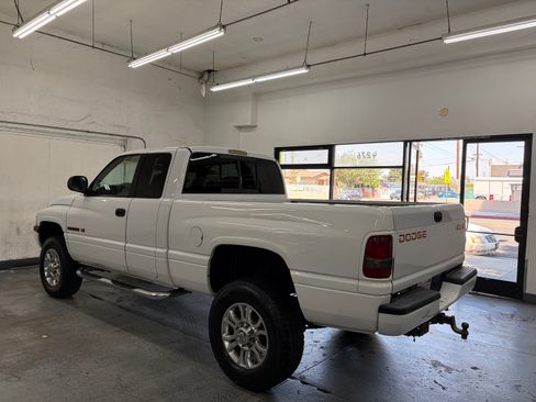 Used 1998 Dodge Ram 2500 Truck 4x4 Quad Cab image 5