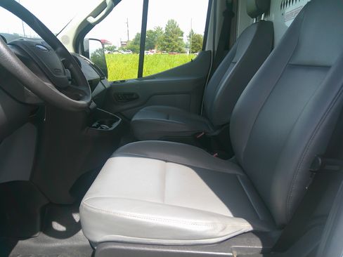 Used 2017 Ford Transit 250 148 Medium Roof RWD image 13