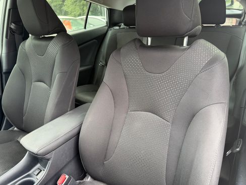 Used 2022 Toyota Prius AWD w/ Protection Package #2 image 13