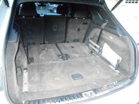 Used 2018 Bentley Bentayga UNAVAIL AWD/4WD image 10