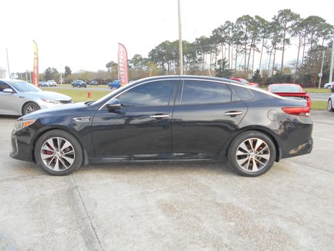 Used 2017 Kia Optima SX image 4