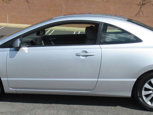 Used 2010 Honda Civic EX image 5