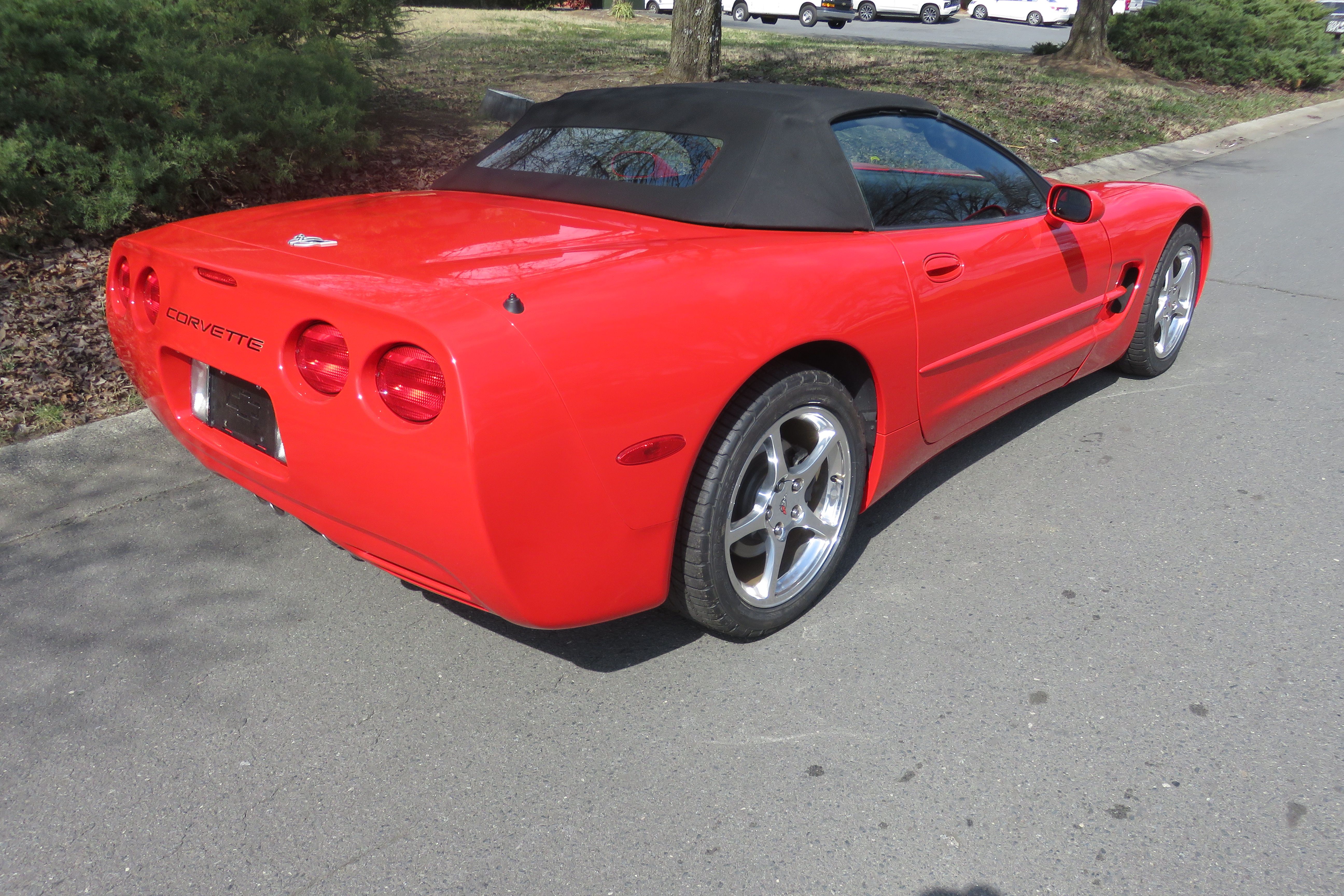 Used 2003 Chevrolet Corvette Convertible RWD image 9