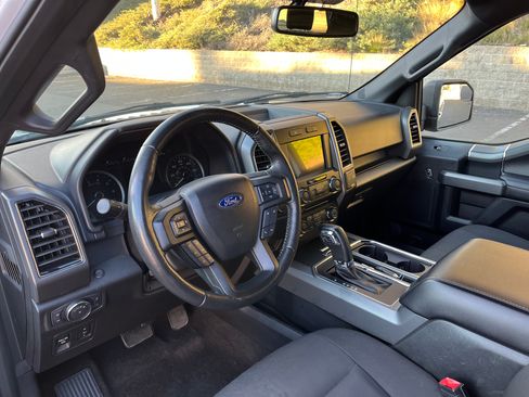 Used 2018 Ford F150 XLT image 4