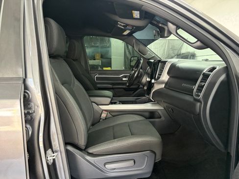 Used 2021 RAM 1500 2WD Crew Cab Big Horn image 17