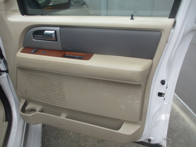 Used 2010 Ford Expedition EL 2WD image 15