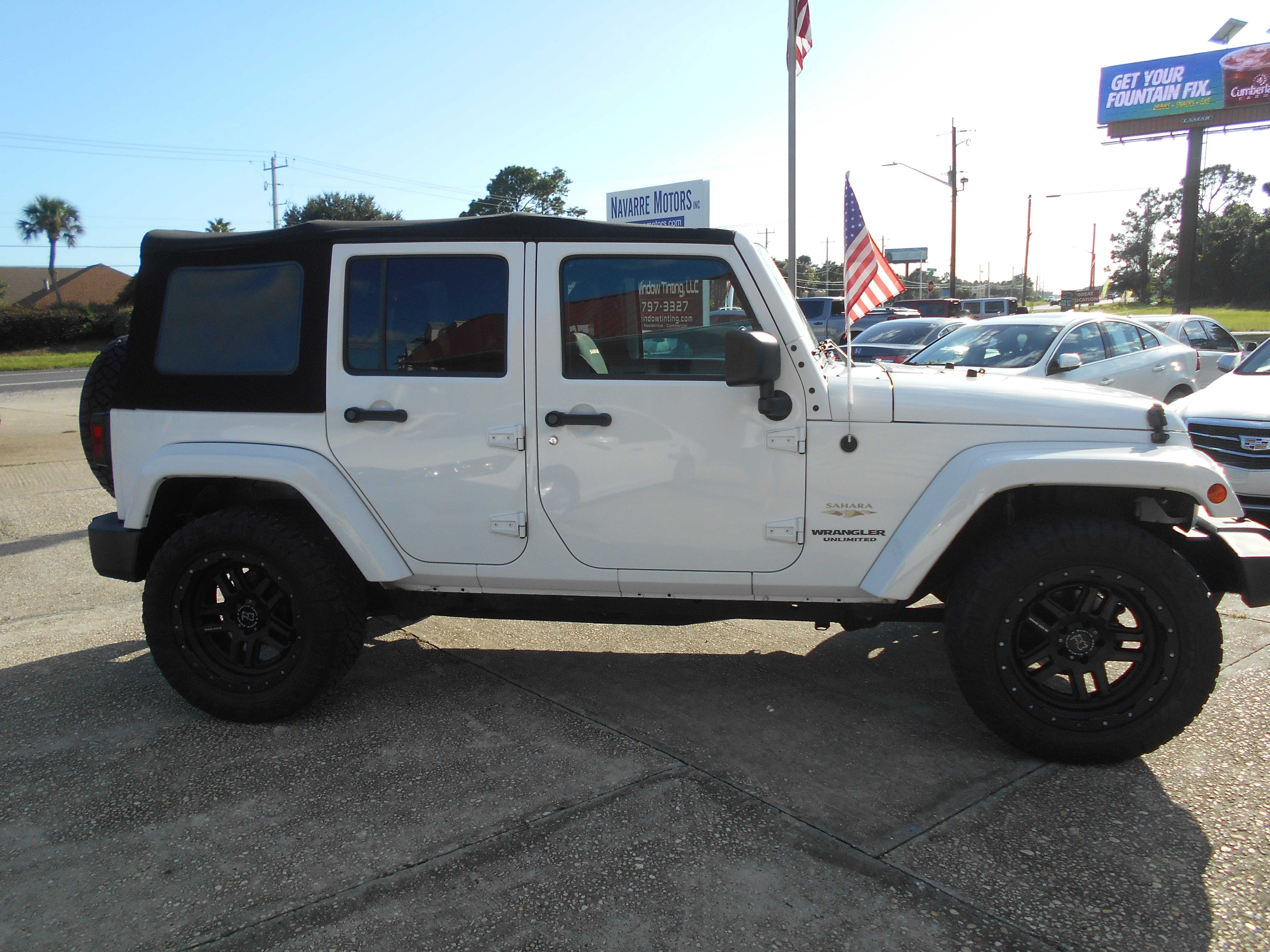 Used 2015 Jeep Wrangler 4WD Unlimited Sahara image 4