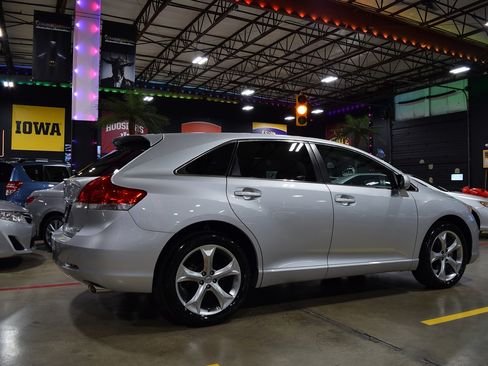 Used 2012 Toyota Venza LE AWD image 14