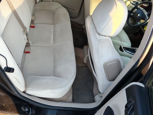 Used 2009 Chevrolet Impala LS image 11