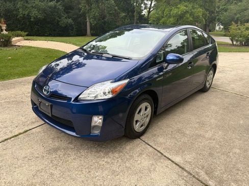Used 2010 Toyota Prius II Hatchback 4D FWD image 1