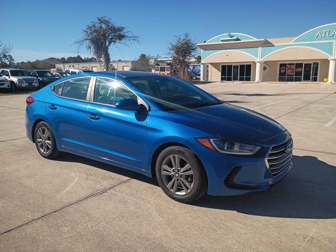 Used 2017 Hyundai Elantra SE image 20