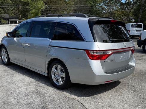 Used 2012 Honda Odyssey Touring image 2