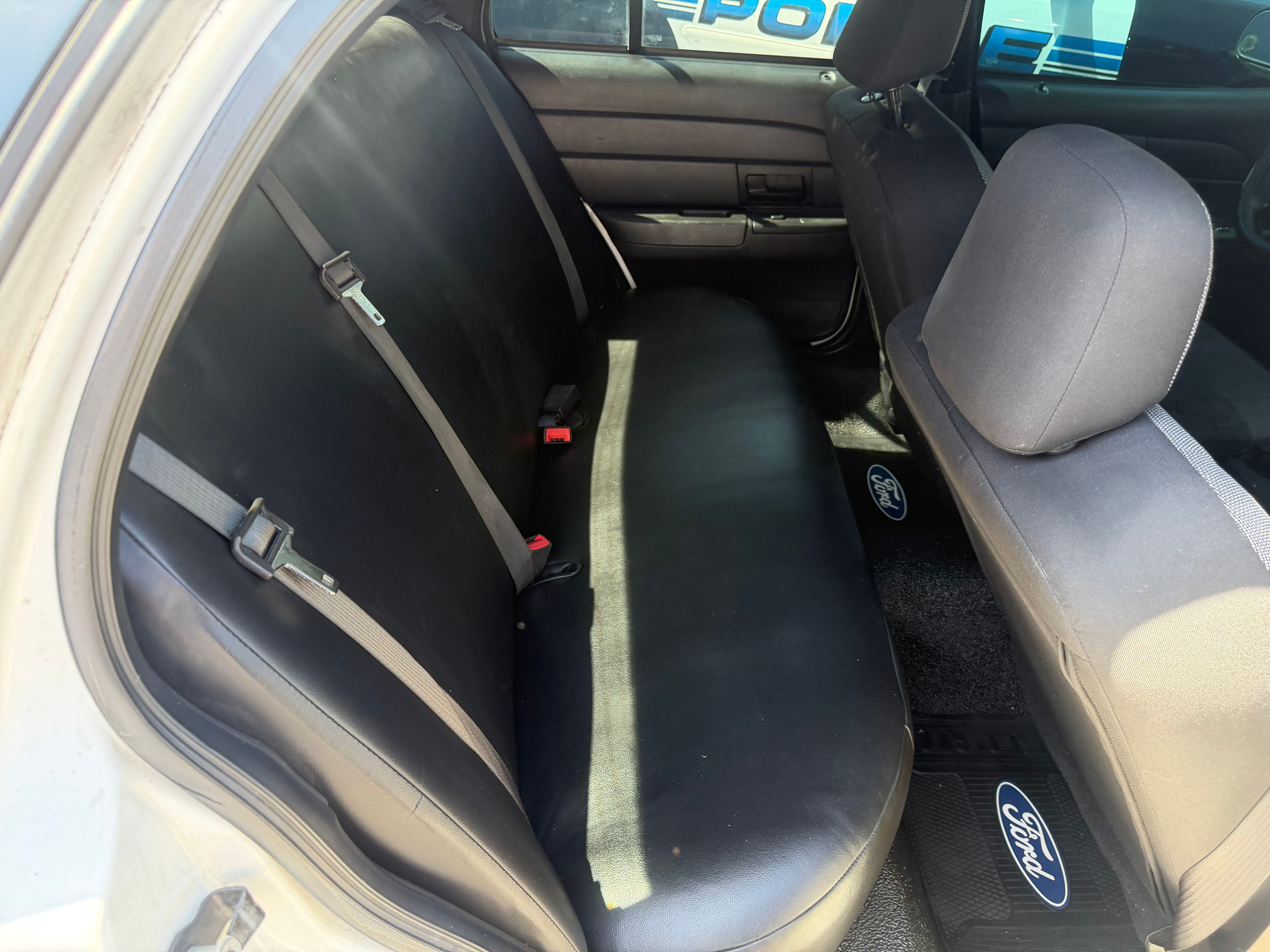 Used 2007 Ford Crown Victoria Police Interceptor RWD image 26