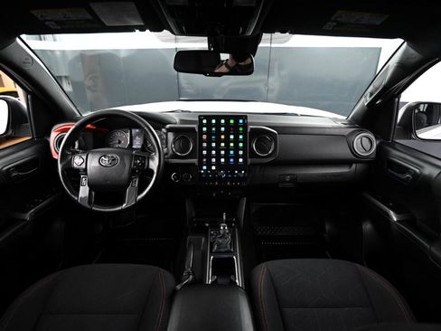 Used 2019 Toyota Tacoma TRD Off-Road image 24