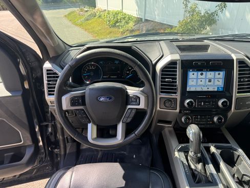 Used 2016 Ford F150 image 5
