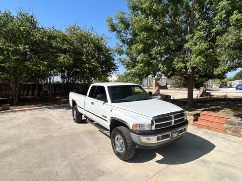 Used 1999 Dodge Ram 2500 Truck 4x4 Quad Cab image 14